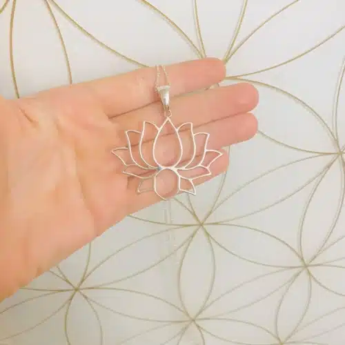 Colier floare de lotus din argint (3)