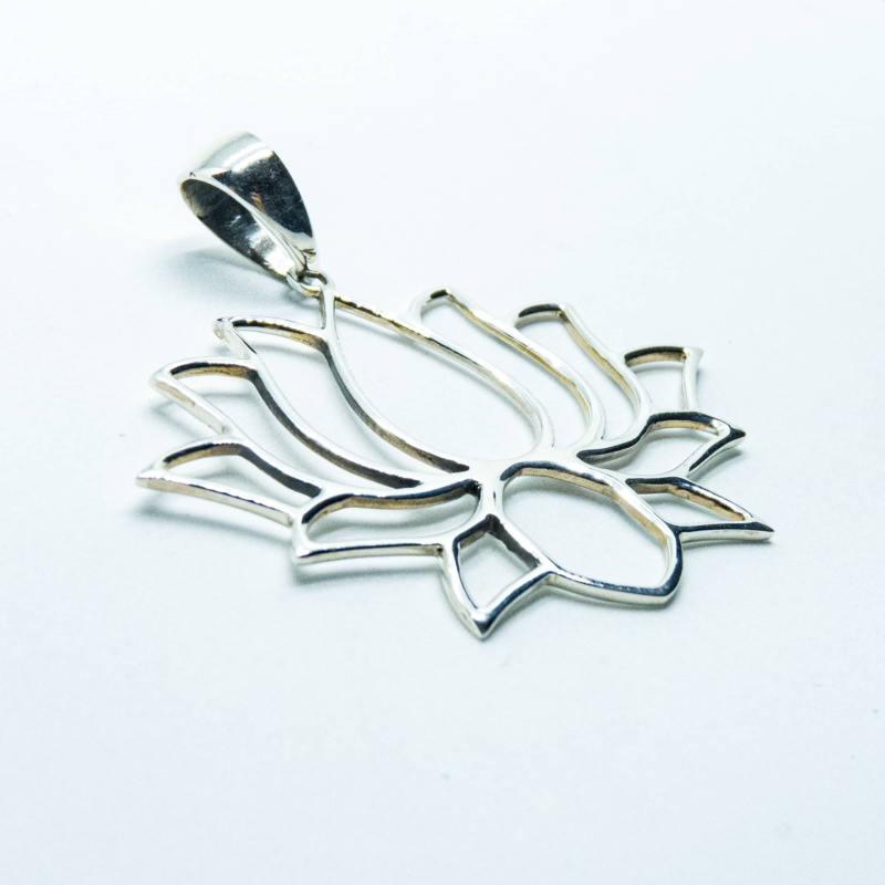 Colier Floare De Lotus Din Argint Poza Prezentare