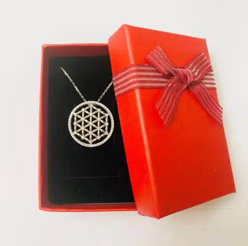 Colier Floarea Vietii Cu Cristale Multifatetate Albe In Cutiuta Cadou