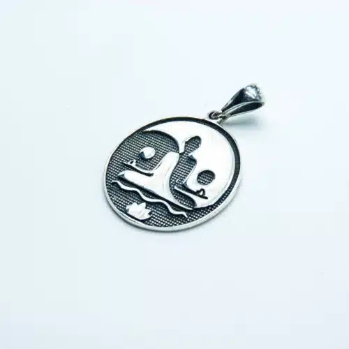 Pandantiv Yin Yang Floare De Lotus Si Emblema Postura Lotus Poza De Prezentare