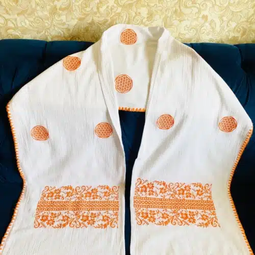 Șal floarea vieții prezentare broderie portocalie