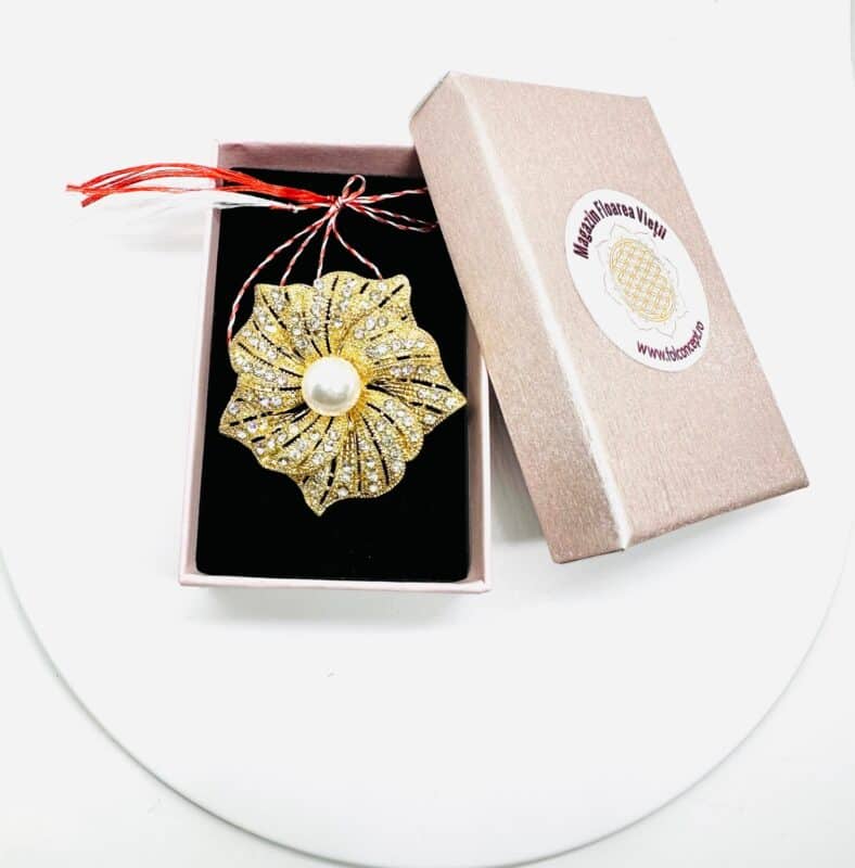 Martisor Broșă Cu Simbol La Alegere Floare Cu 5 Petale Aurie