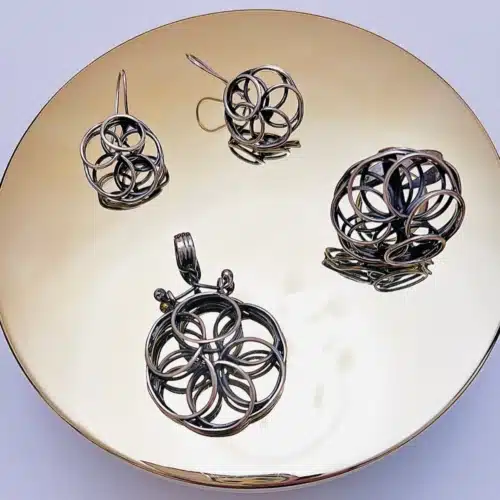 Set unicat samanta vietii procesul creatiei fundal auriu
