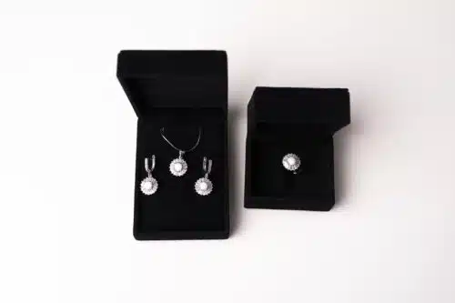 Set Sclipiri Cu Opal Si Cristale Cutiute De Prezentare